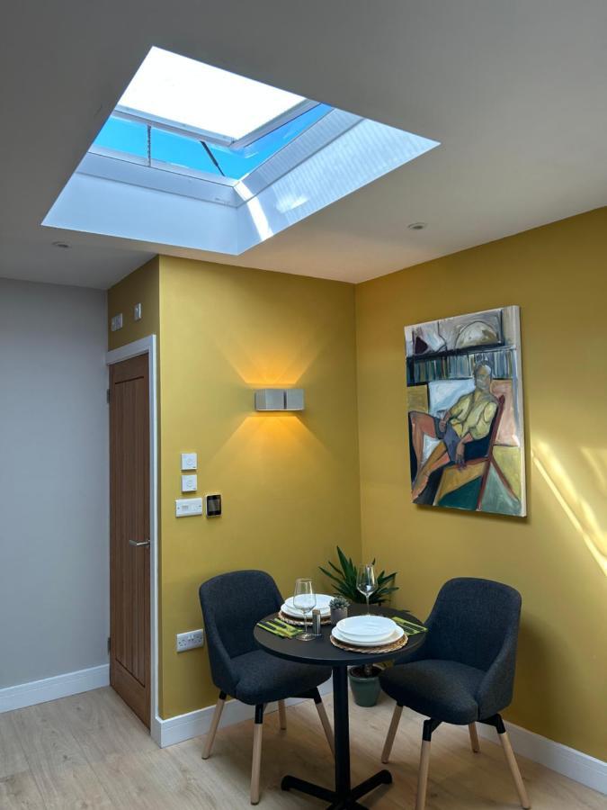 Studio 33 Chichester Luaran gambar